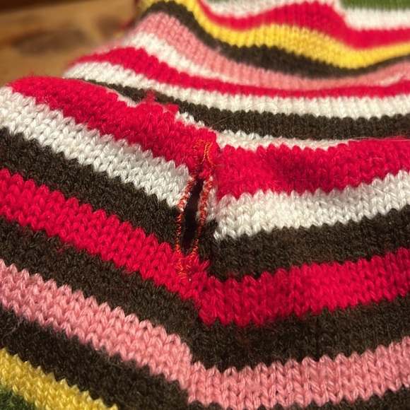 💚 3 for $15 💚 + 🥳 Host Pick 🥳 - Casual Canine Distressed Poncho size Small - Picture 6 of 16